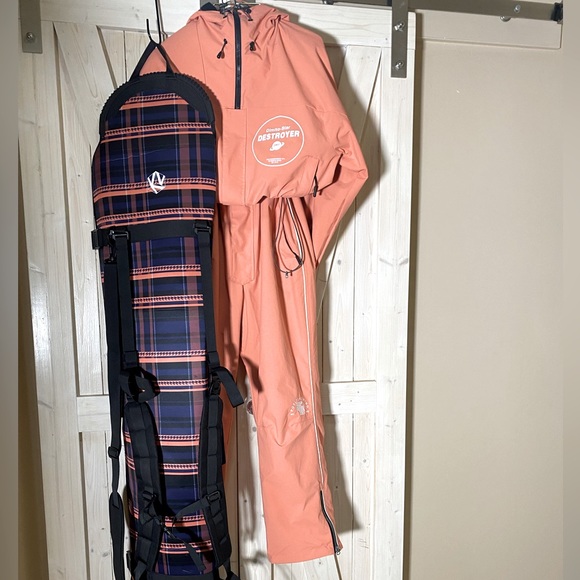 nwt DESTROYER in CORAL snowsuit snowboard ski suit + bib suspenders gaiters hood - Picture 4 of 15